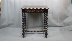 Inkrustowany stolik / niciak z XIX w - sklep internetowy, sprzedaż online 